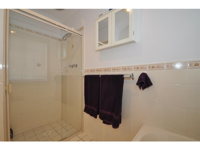 2 Mawson Circuit, Woodcroft SA 5162