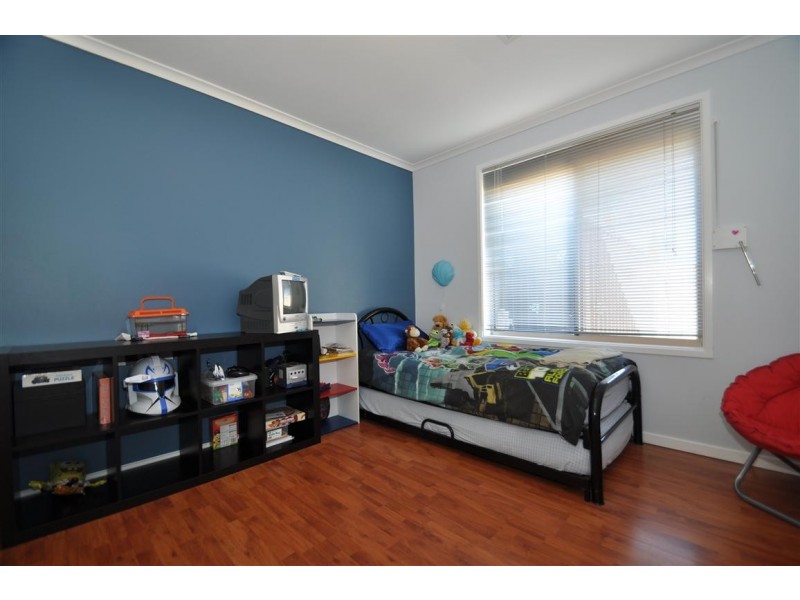 2 Mawson Circuit, Woodcroft SA 5162