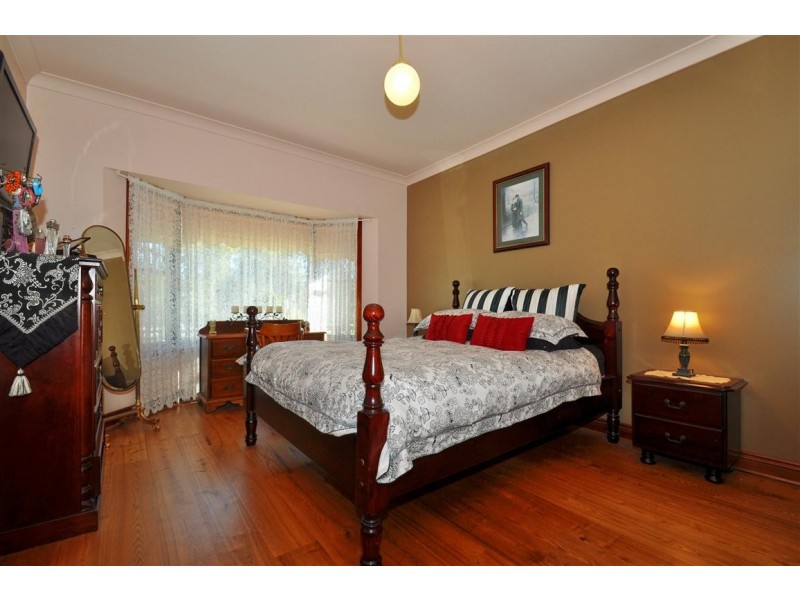 1 Horseshoe Drive, Woodcroft SA 5162