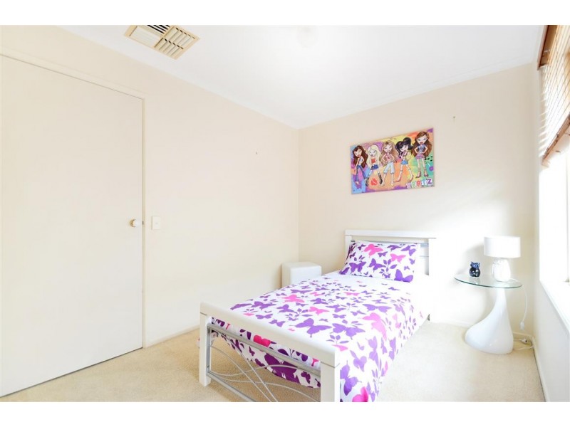 18 Excelsior Grove, Woodcroft SA 5162