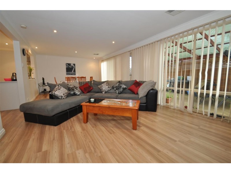 1 Swan Mews, Seaford Rise SA 5169