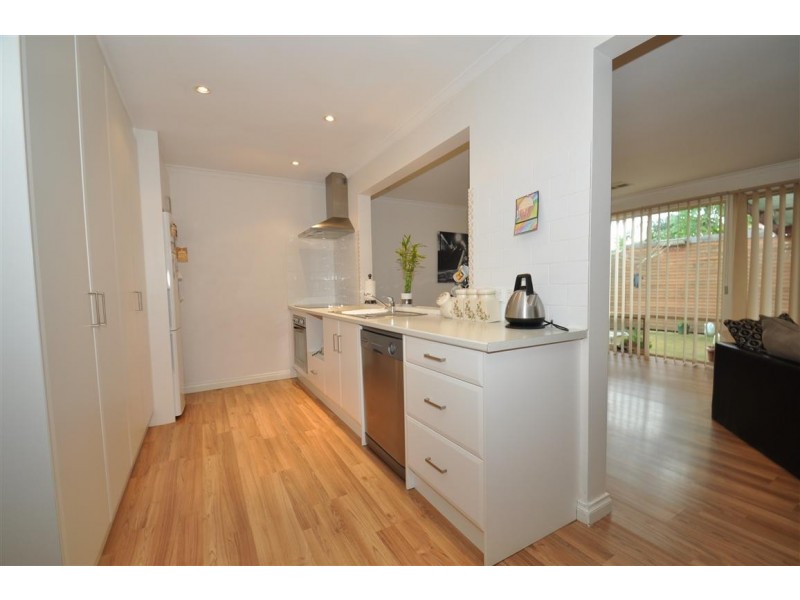 1 Swan Mews, Seaford Rise SA 5169