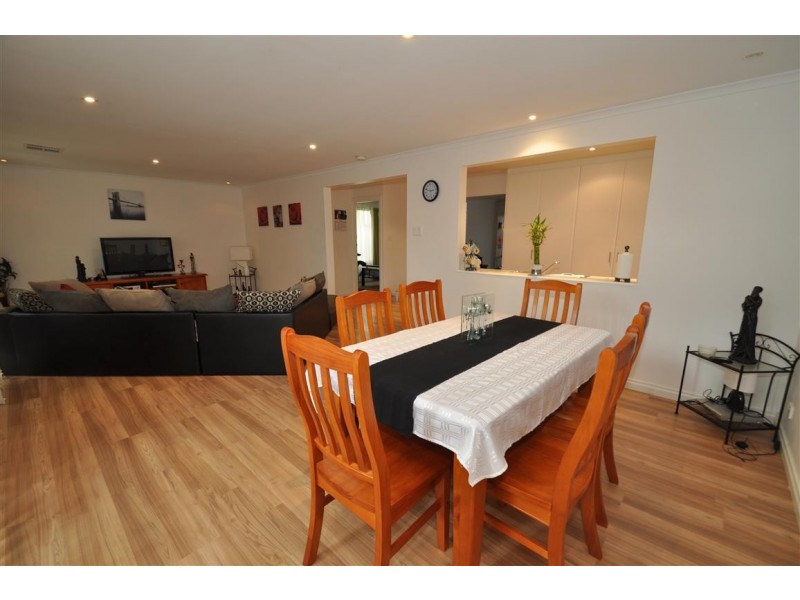 1 Swan Mews, Seaford Rise SA 5169