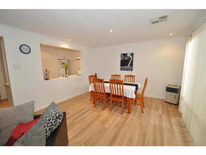 1 Swan Mews, Seaford Rise SA 5169