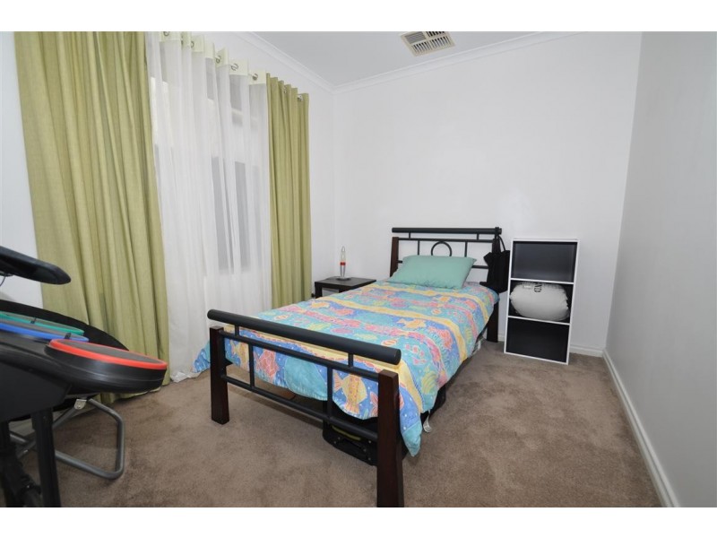 1 Swan Mews, Seaford Rise SA 5169