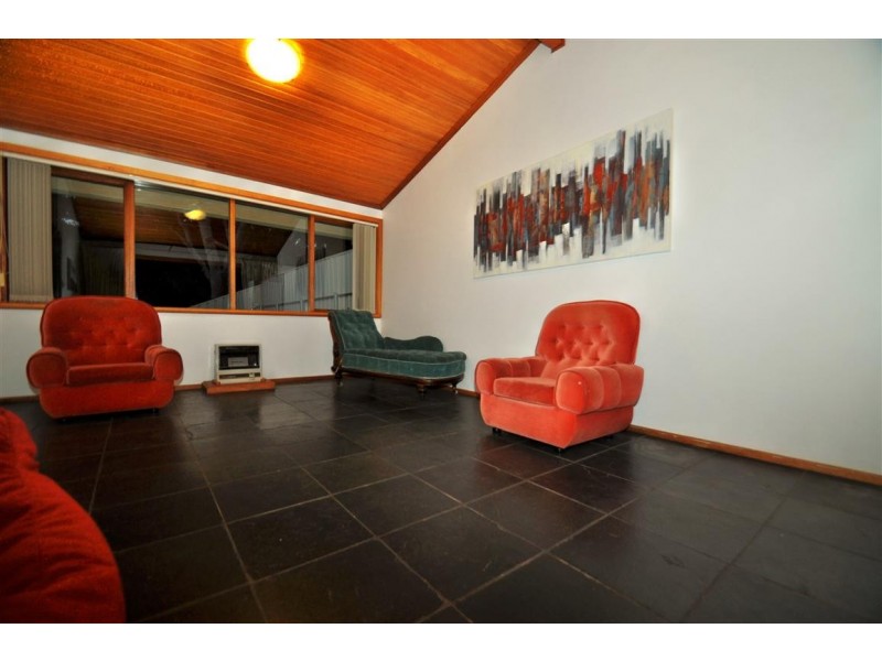 11 Ginkgo Street, Hallett Cove SA 5158