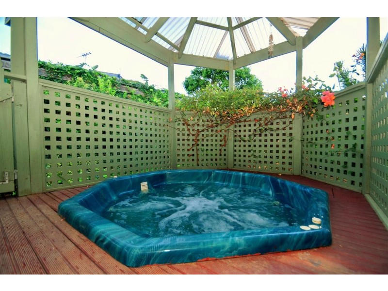 11 Ginkgo Street, Hallett Cove SA 5158