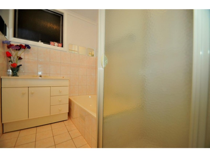 11 Ginkgo Street, Hallett Cove SA 5158