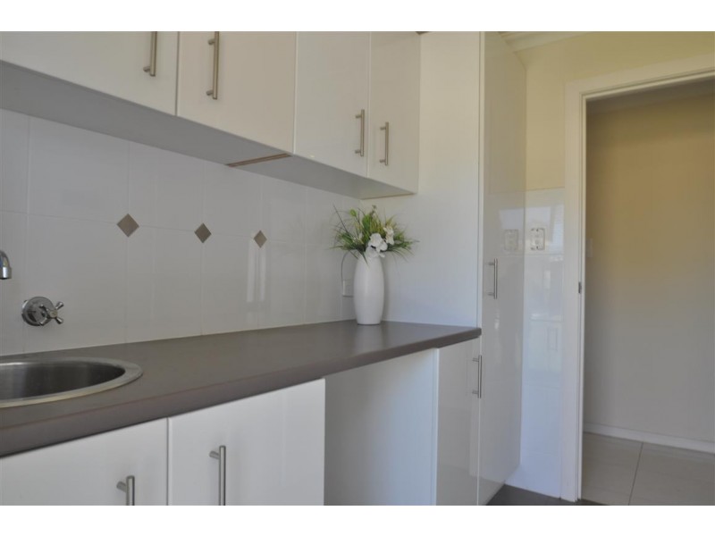 22 Booth Avenue, Morphett Vale SA 5162