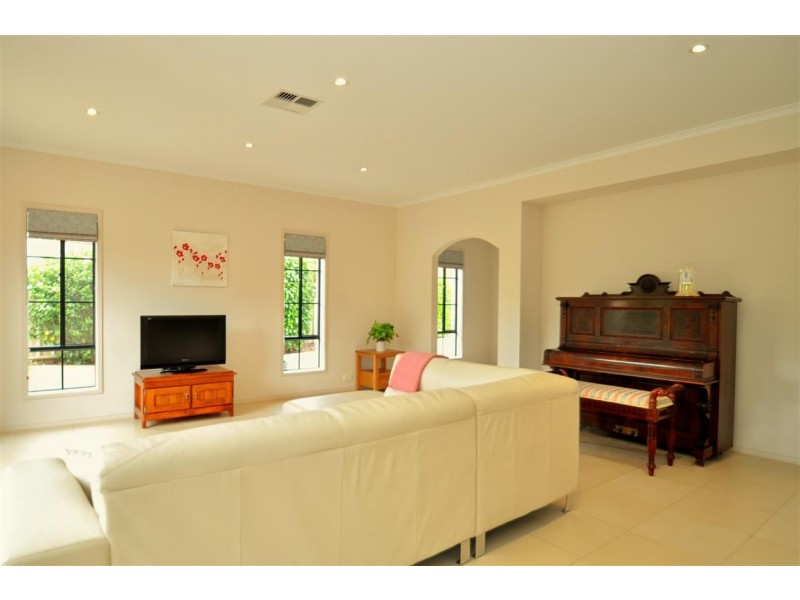 11 Benny Crescent, South Brighton SA 5048