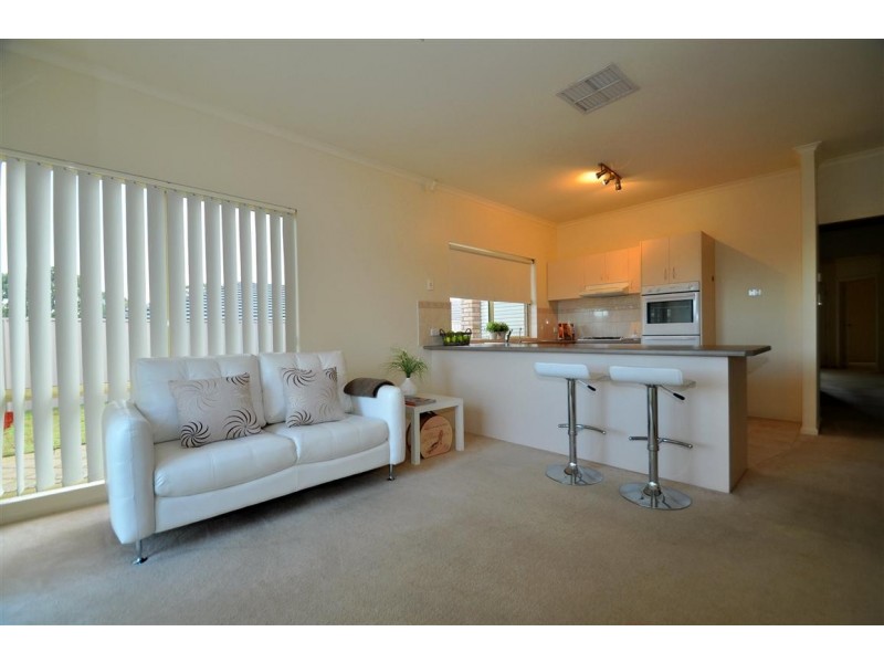 101 Sherebrooke Blvd, Woodcroft SA 5162