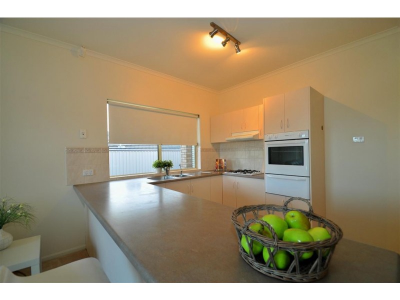 101 Sherebrooke Blvd, Woodcroft SA 5162