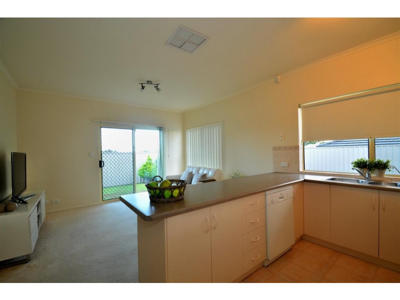 101 Sherebrooke Blvd, Woodcroft SA 5162