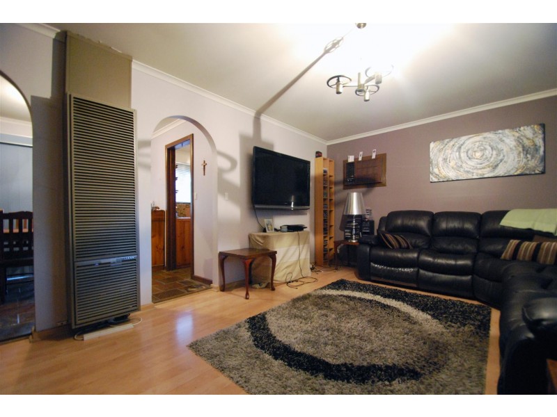 4 Booth Street, Happy Valley SA 5159