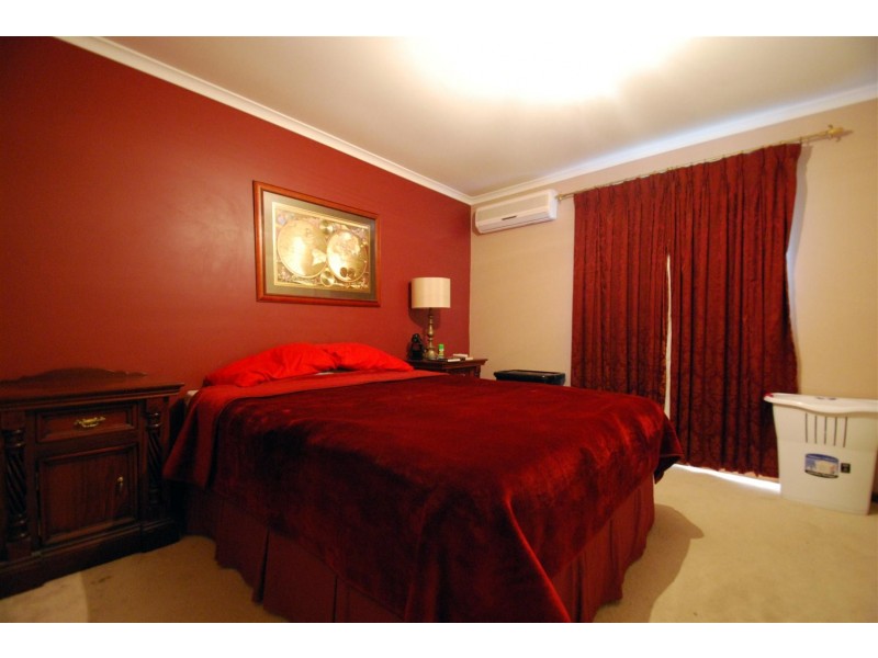 4 Booth Street, Happy Valley SA 5159