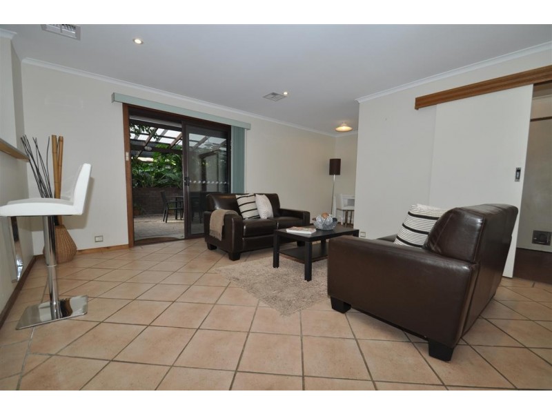 4 Tangara Drive, Aberfoyle Park SA 5159