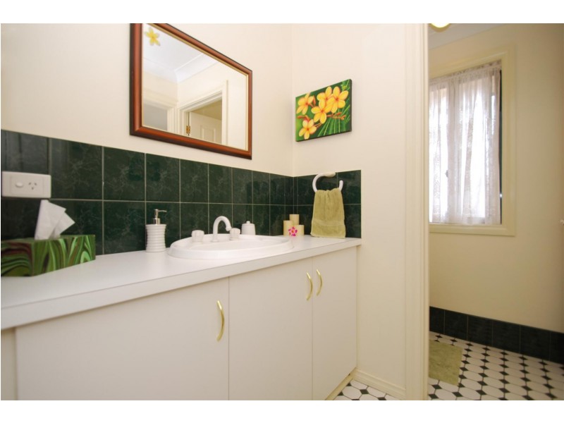 7 Greensborough Court, Onkaparinga Hills SA 5163