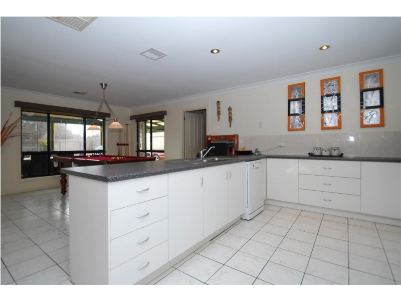 7 Greensborough Court, Onkaparinga Hills SA 5163