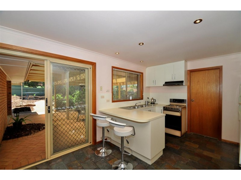 6 Scott Court, Woodcroft SA 5162