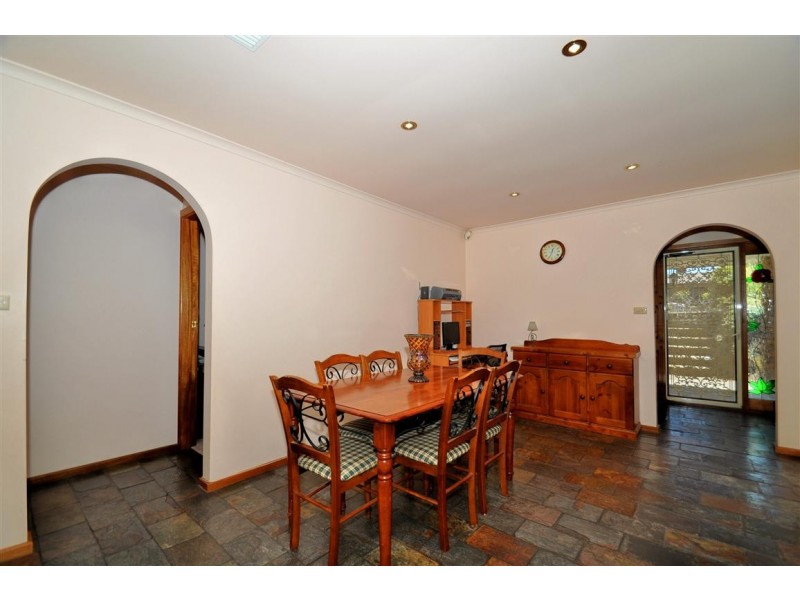 6 Scott Court, Woodcroft SA 5162