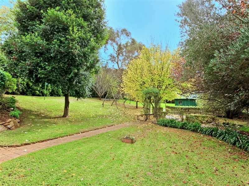 60 Grants Gully Road, Clarendon SA 5157