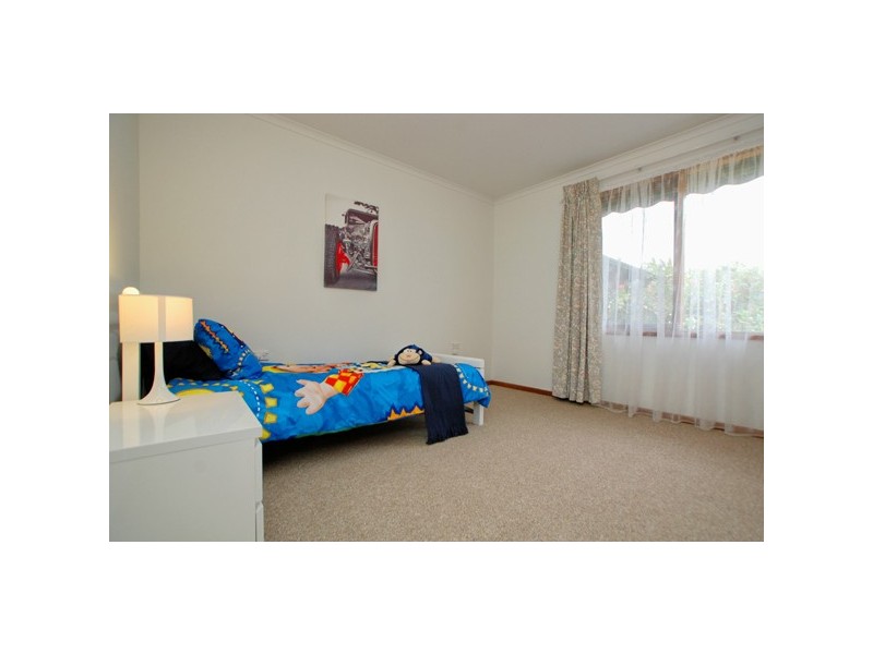 17 Workara Terrace, Morphett Vale SA 5162