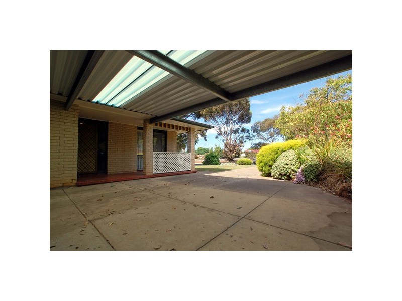 17 Workara Terrace, Morphett Vale SA 5162