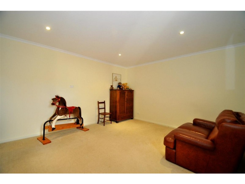 24 Epsilon Close, Woodcroft SA 5162