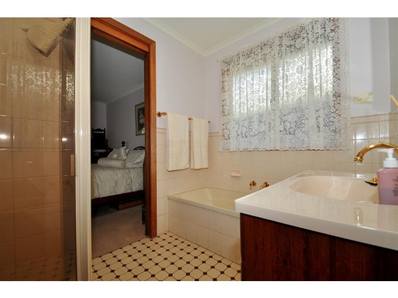24 Epsilon Close, Woodcroft SA 5162