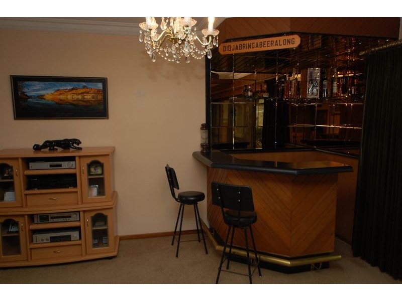 14 Thistleton Crescent, Pasadena SA 5042