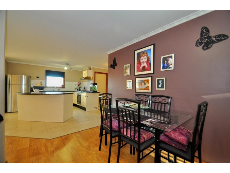 18 Osmund Crescent, Christie Downs SA 5164