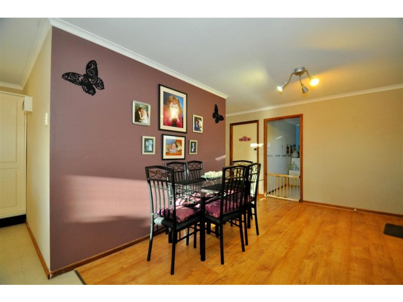 18 Osmund Crescent, Christie Downs SA 5164