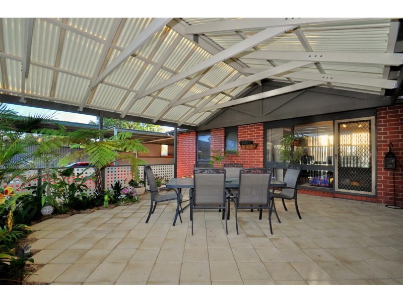 18 Osmund Crescent, Christie Downs SA 5164