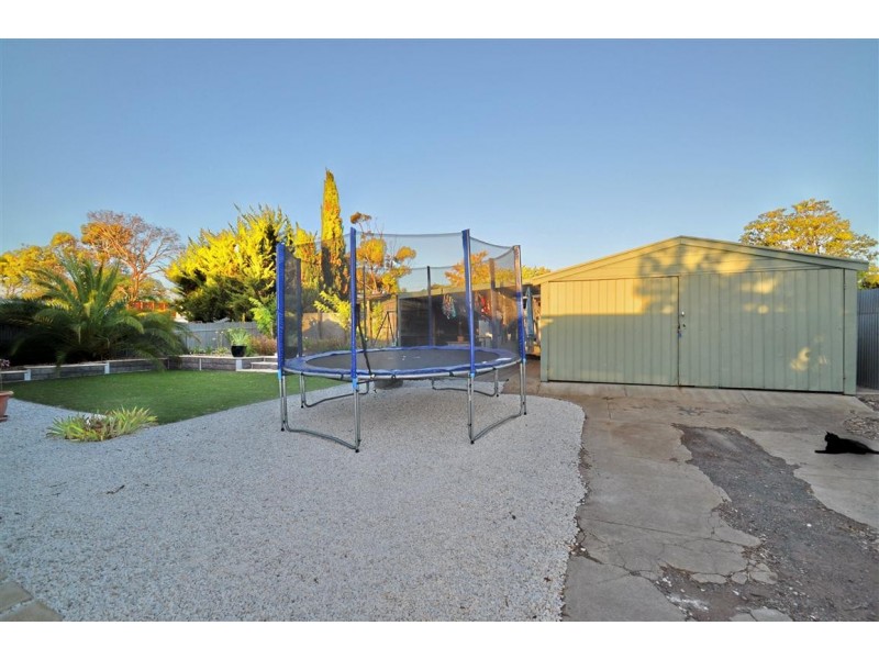 18 Osmund Crescent, Christie Downs SA 5164