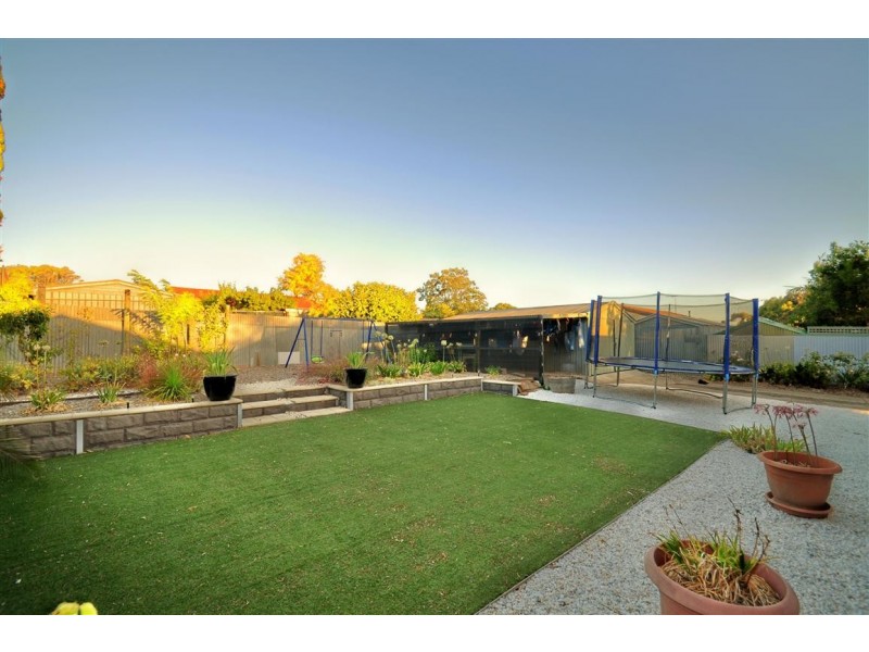 18 Osmund Crescent, Christie Downs SA 5164