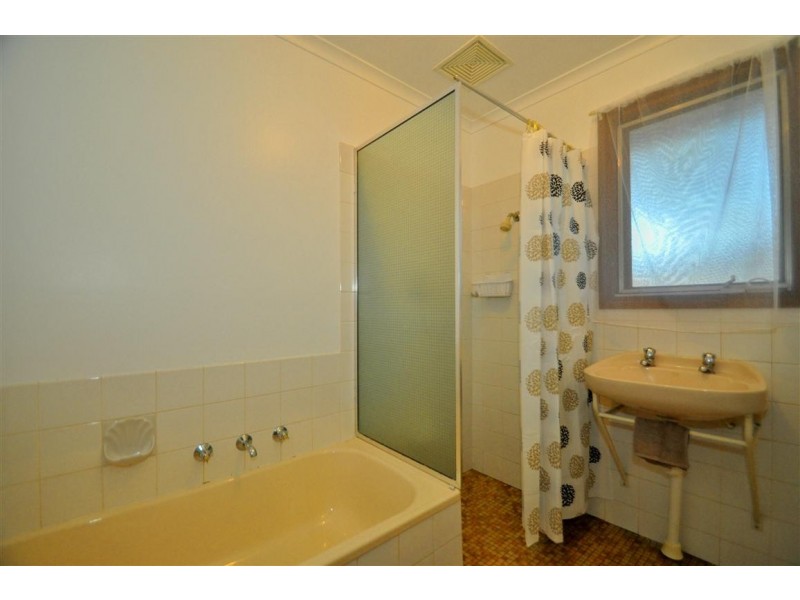 18 Osmund Crescent, Christie Downs SA 5164