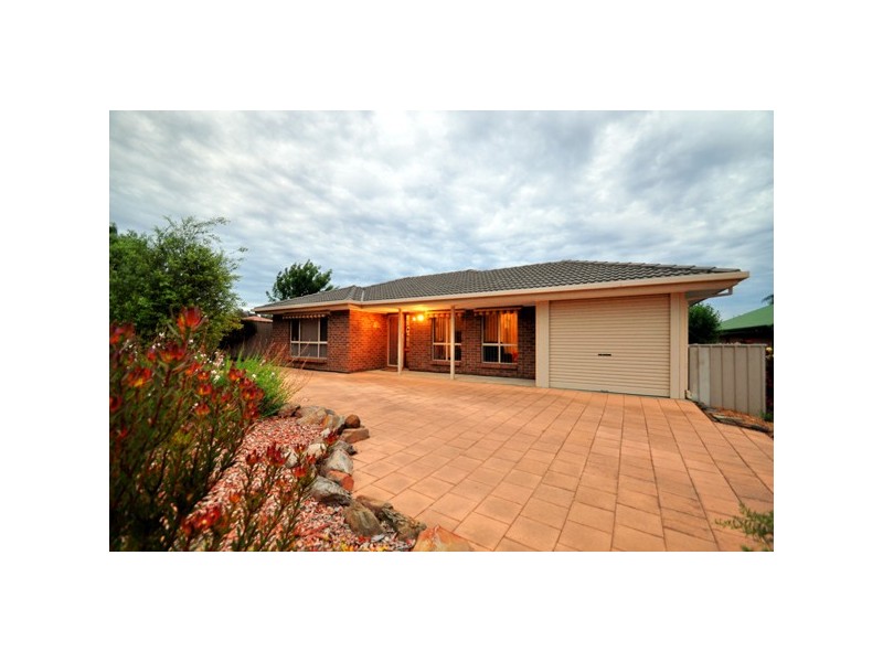 5 Bloomsbury Court, Woodcroft SA 5162