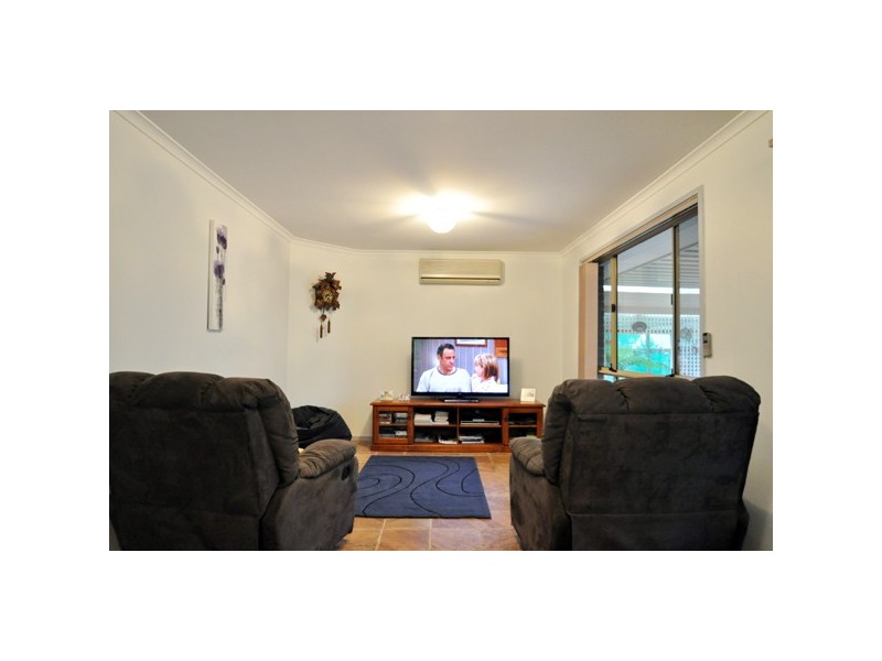 5 Bloomsbury Court, Woodcroft SA 5162