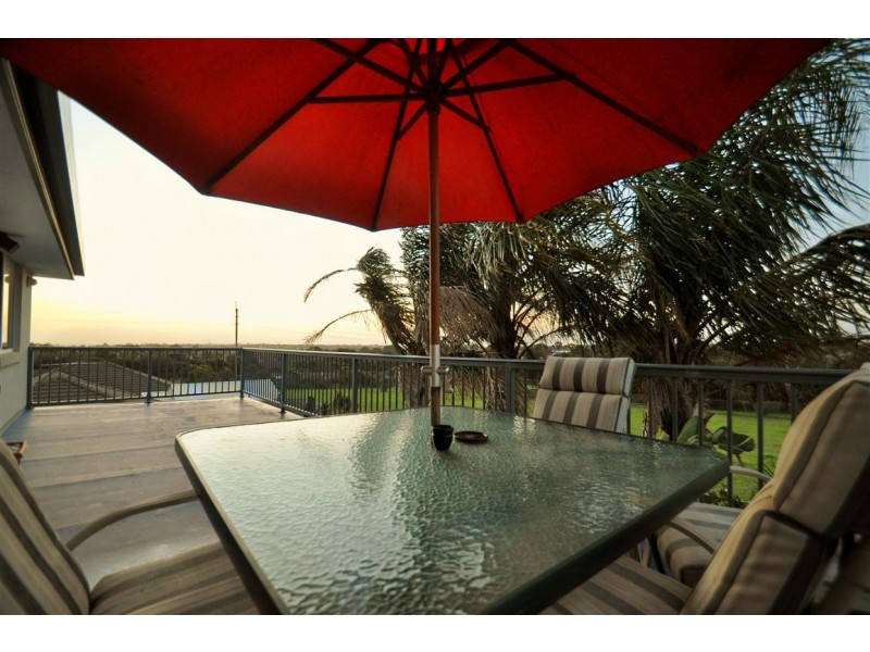 4 The Glade, Woodcroft SA 5162