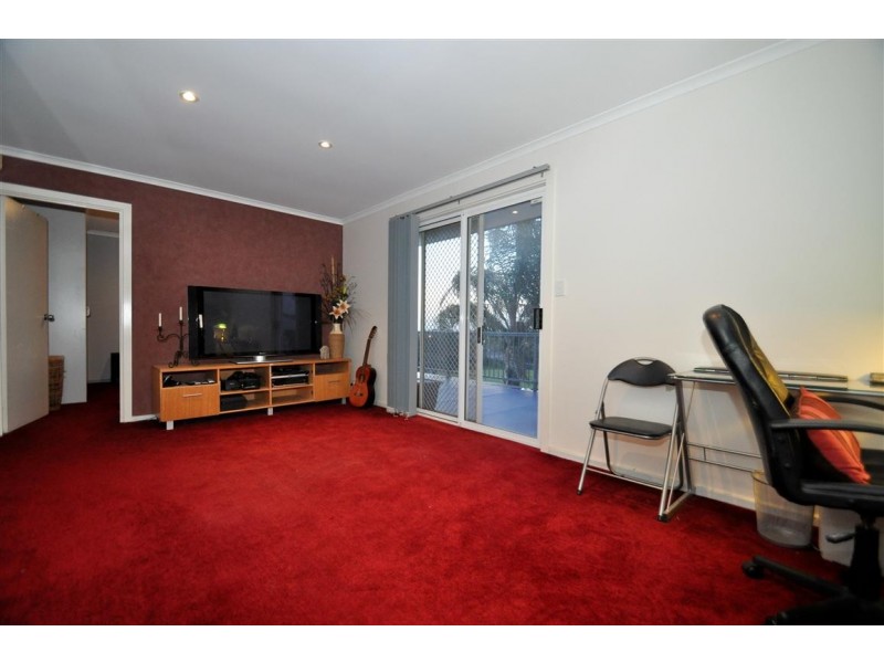 4 The Glade, Woodcroft SA 5162