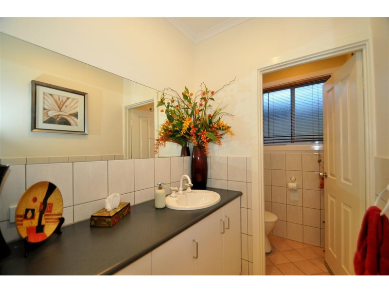 4 The Glade, Woodcroft SA 5162