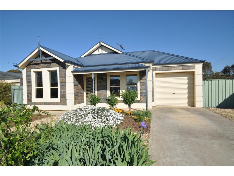 27 Strathmont Drive, Strathalbyn SA 5255