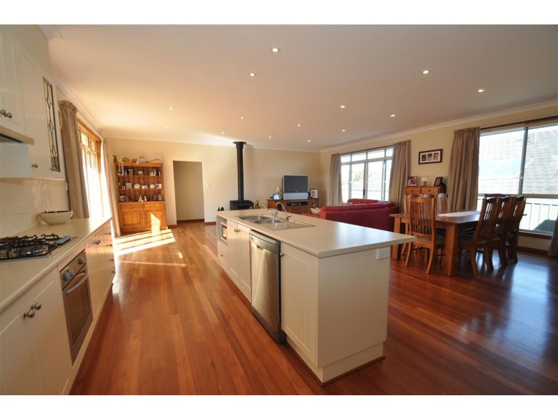 22 Charlson Rise, Happy Valley SA 5159