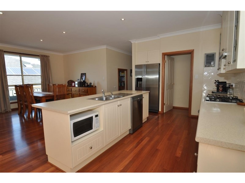 22 Charlson Rise, Happy Valley SA 5159