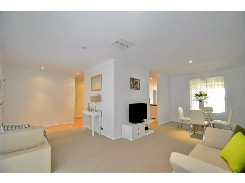 5 Sherebrooke Boulevard, Woodcroft SA 5162