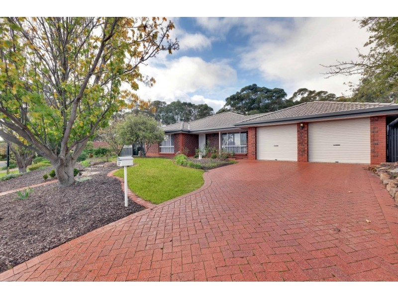 37 Horseshoe Drive, Woodcroft SA 5162