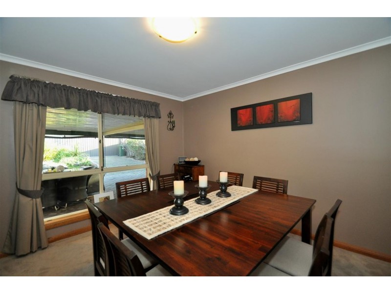 16 Headland Crescent, Woodcroft SA 5162