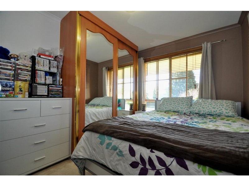 16 Headland Crescent, Woodcroft SA 5162