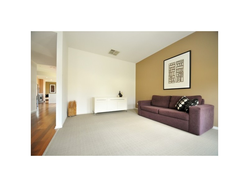 12 Elberry Close, Moana SA 5169