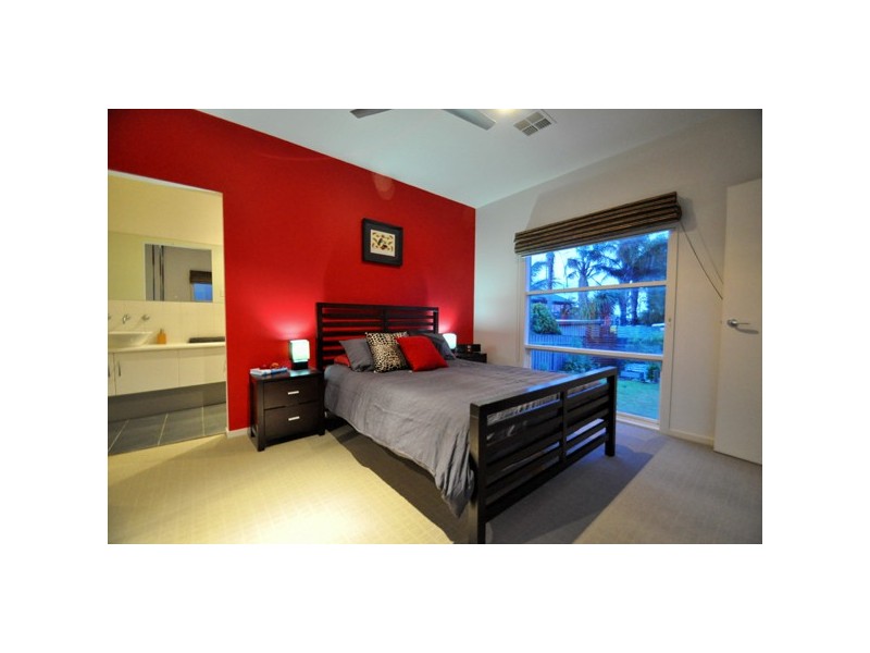 12 Elberry Close, Moana SA 5169